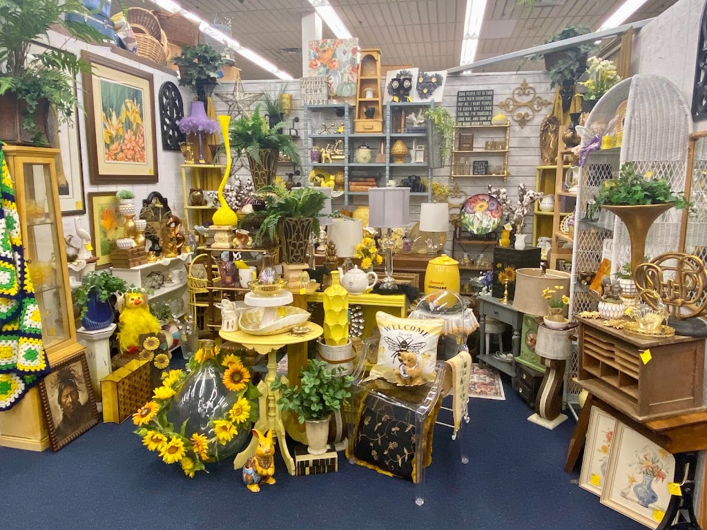 Cobb Antique Mall | 2800 Canton Rd, Marietta, GA 30066, USA | Phone: (770) 590-8989