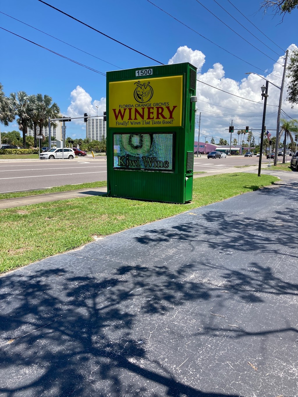 Florida Orange Groves Winery | 1500 Pasadena Ave S, South Pasadena, FL 33707, USA | Phone: (727) 347-4025