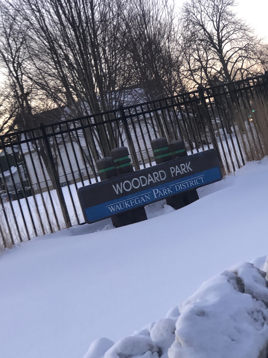 Woodard Park | 905 May St, Waukegan, IL 60085, USA | Phone: (847) 360-4725