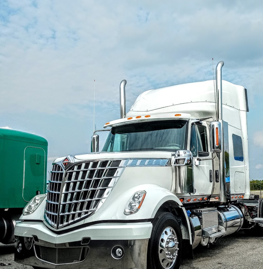 Arrow Truck Sales | 2100 Liebler Dr, Troy, IL 62294 | Phone: (618) 667-1236