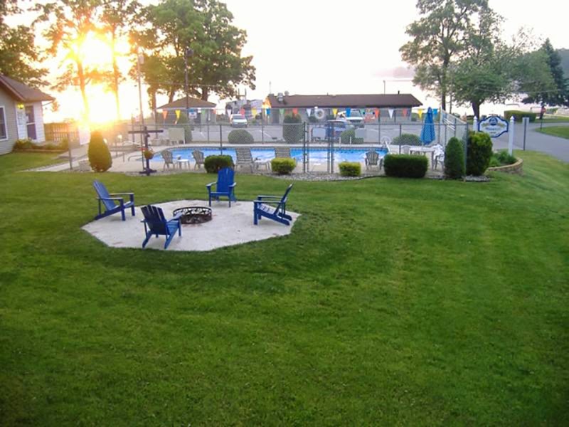 Dixie Haven Resort | 338 E Himes St, North Webster, IN 46555, USA | Phone: (574) 834-2022