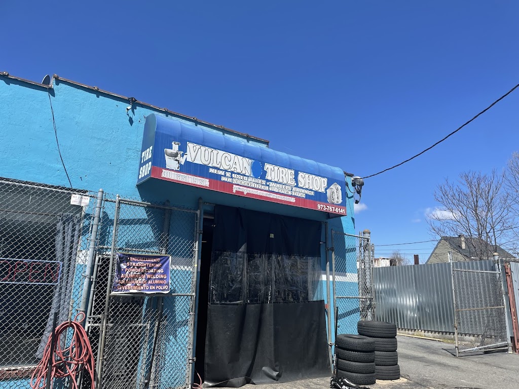 El Vulcano Tire Shop | 30 E 19th St, Paterson, NJ 07524, USA | Phone: (973) 767-6141