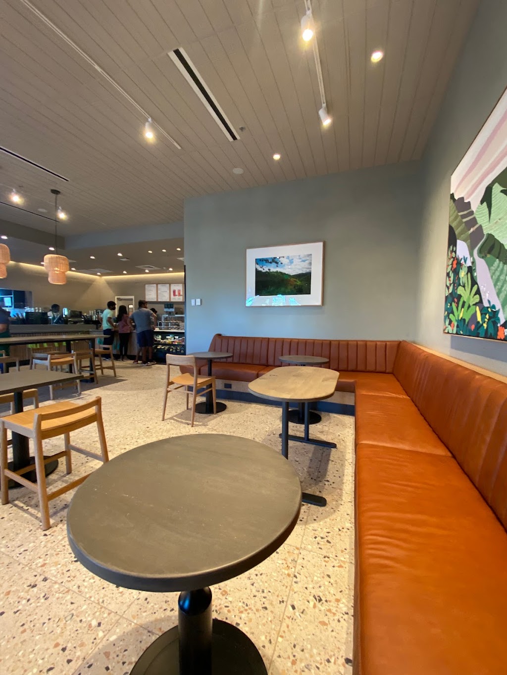 Starbucks | 19699 Mountain House Pkwy, Mountain House, CA 95391, USA | Phone: (209) 322-1517