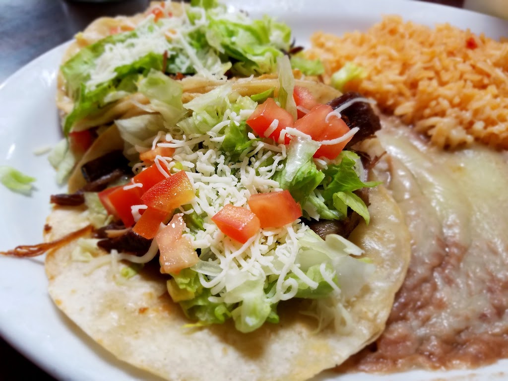 Arteaga Mexican Restaurant | 545 Manning Ave # 101, Parlier, CA 93648, USA | Phone: (559) 646-4104