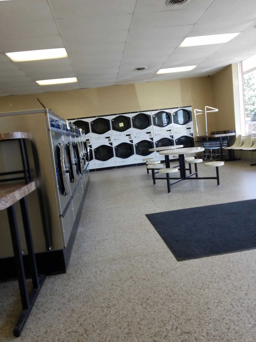 Tidalwave Laundromat | 621 125th Ave NE #4, Blaine, MN 55434 | Phone: (763) 862-3310