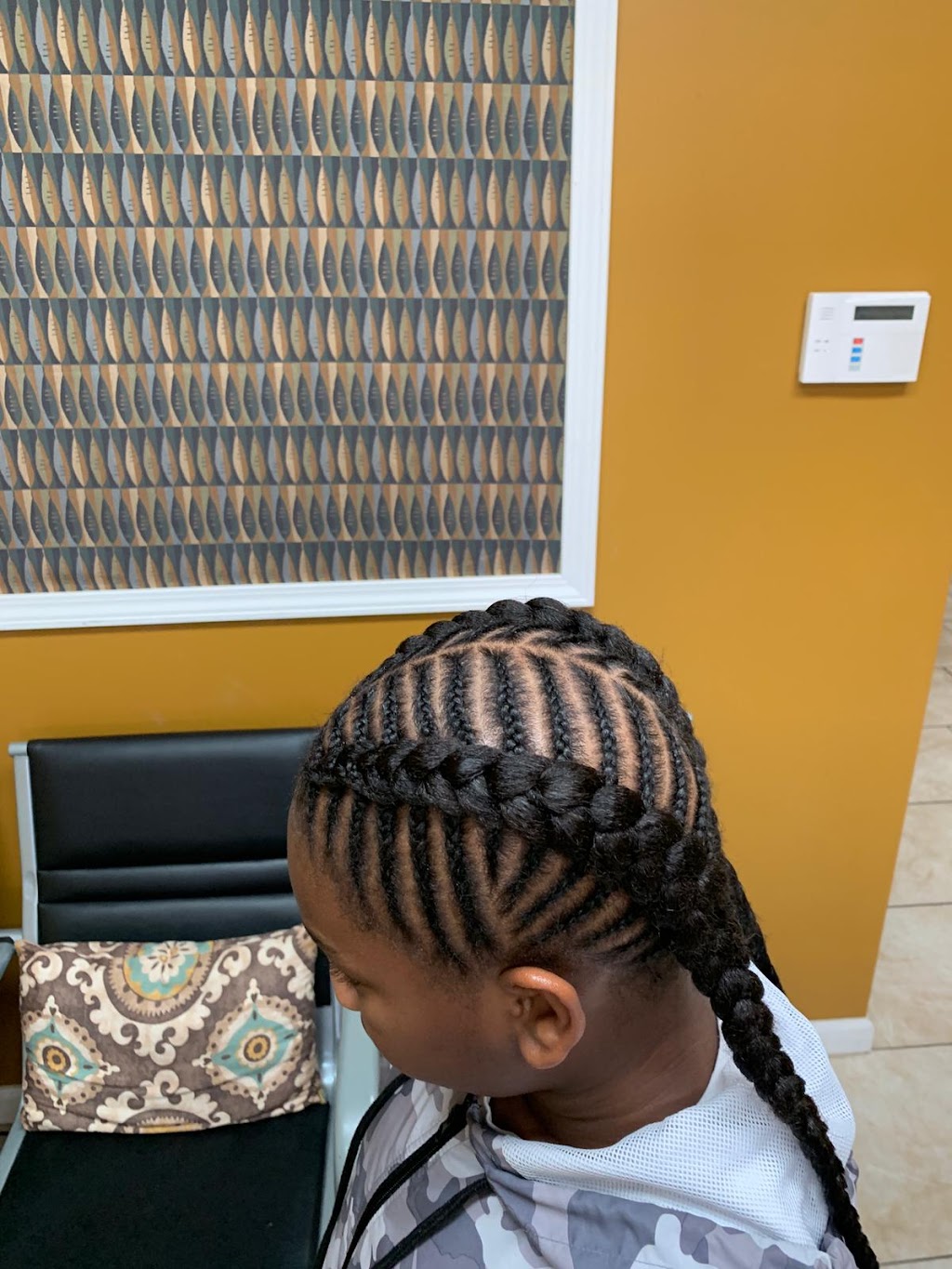 Nia Soule Salon Ouchless Hair Braiding, Arlington - 7821 Kettle Creek Drive  - Arlington