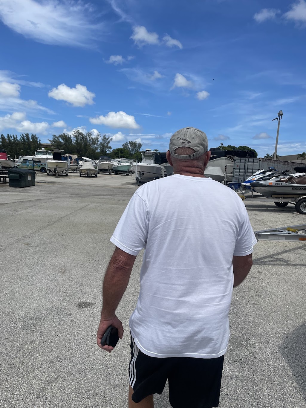 Crystal Lake Boat & Rv Storage | 1951 NW 44th St, Pompano Beach, FL 33064, USA | Phone: (954) 973-4331