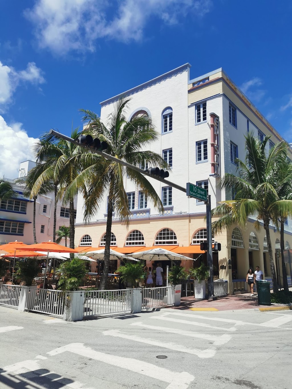 Edison Hotel | 960 Ocean Dr, Miami Beach, FL 33139, USA | Phone: (305) 908-1462