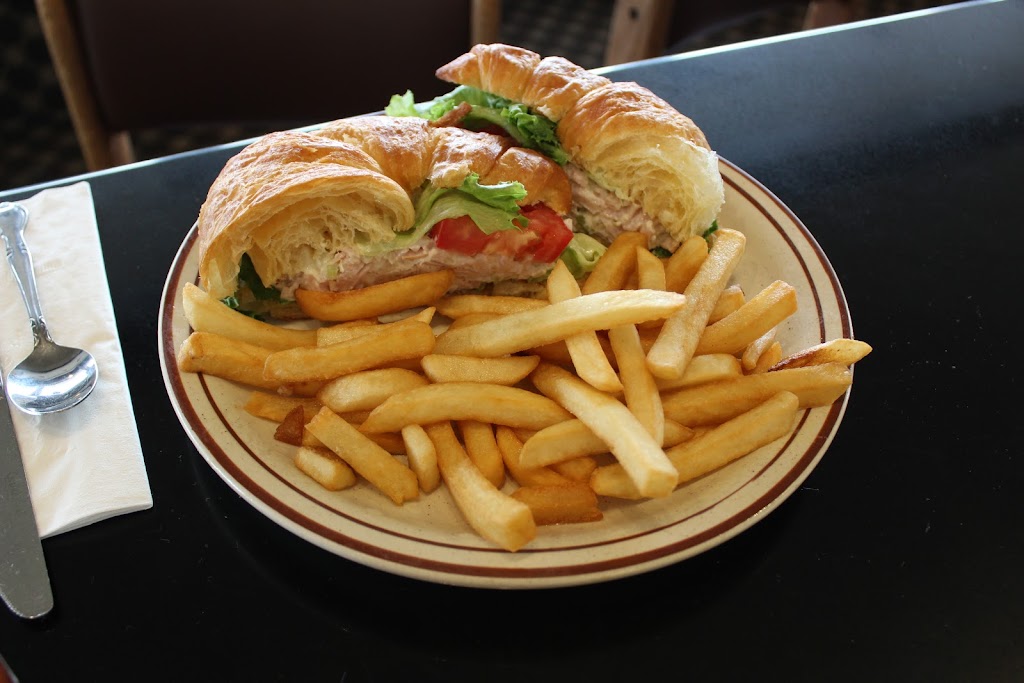 Sandys Café | 6120 Monterey Hwy, Gilroy, CA 95020, USA | Phone: (408) 848-1200