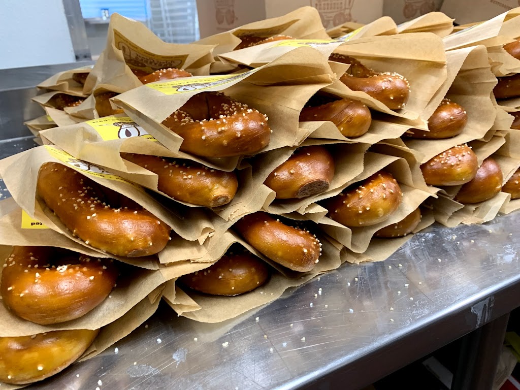 West Coast Pretzels Bakery Cafe | 7617 Vineland Ave, Sun Valley, CA 91352, USA | Phone: (818) 308-7575