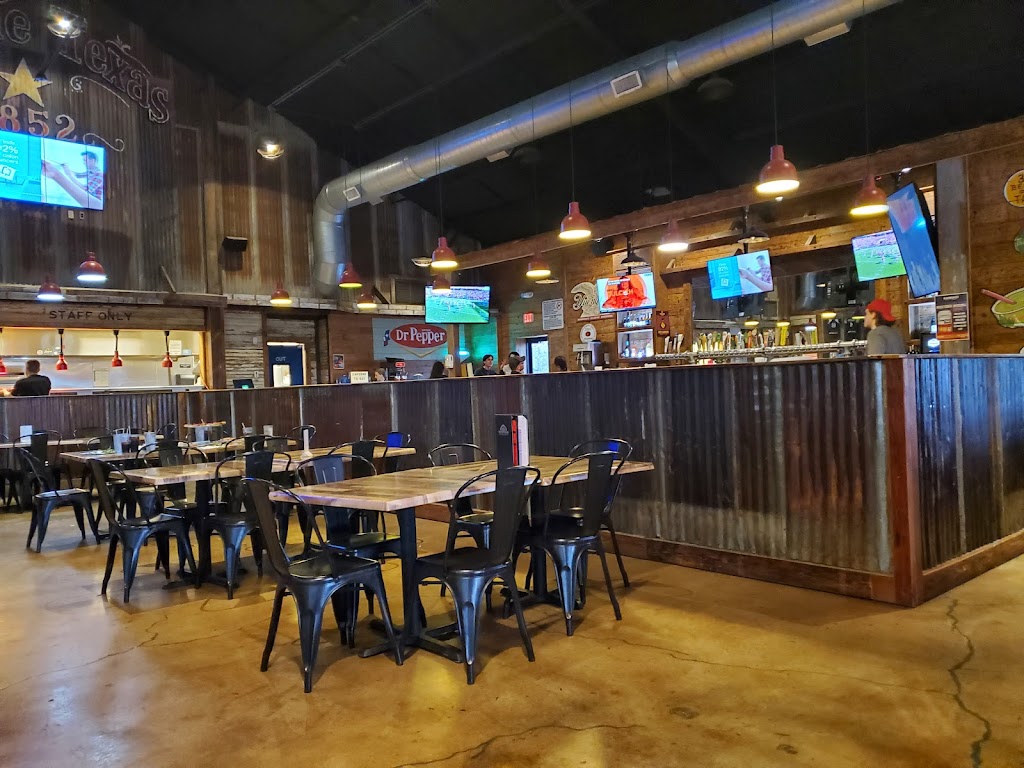 Infernos Wood Fired Oven & Spirits - Boerne | Photo 6 of 10 | Address: 1540 River Rd, Boerne, TX 78006, USA | Phone: (830) 331-2023