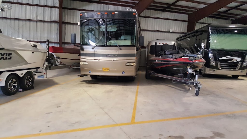 Macho Boat And RV Storage | 4080 Haslet-Roanoke Rd, Roanoke, TX 76262, USA | Phone: (817) 746-0024