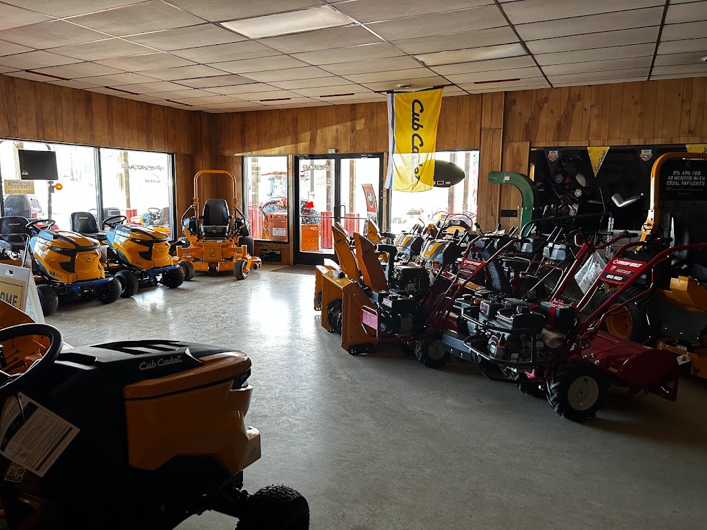 Armstrong Truck & Tractor | 123 Crytzer Rd, Kittanning, PA 16201, USA | Phone: (724) 548-1881