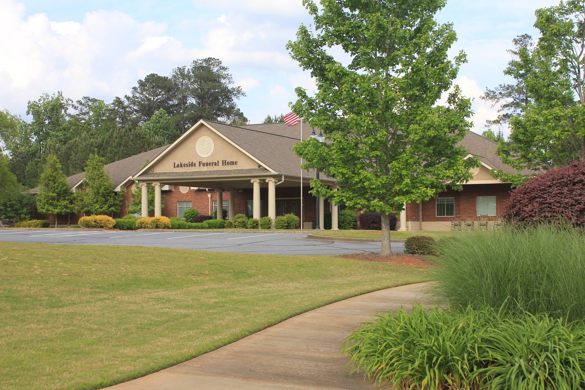 Lakeside Funeral Home | 121 Claremore Dr, Woodstock, GA 30188, United States | Phone: (770) 293-2757