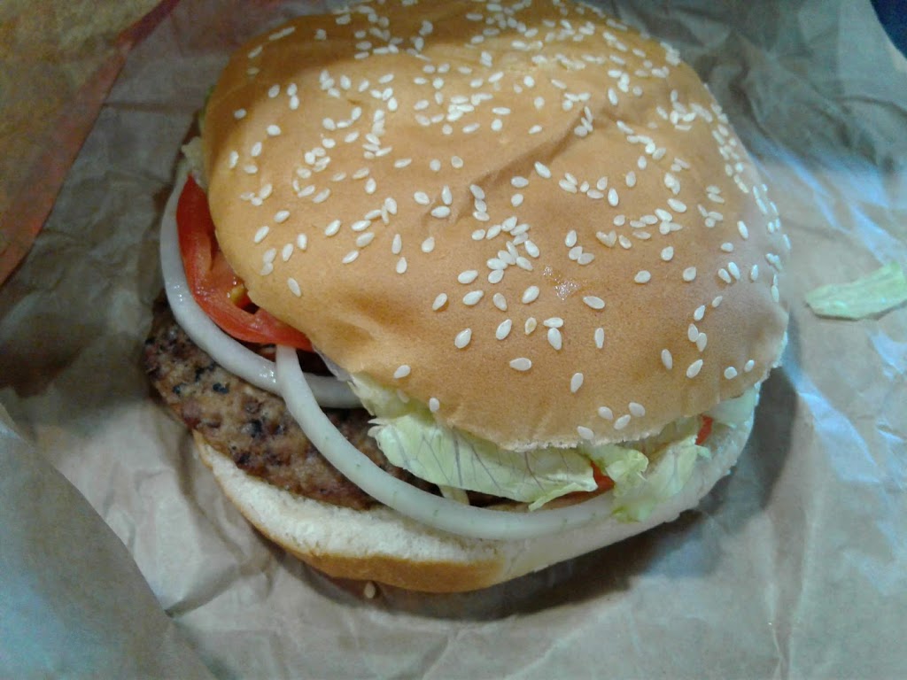 Burger King | 2525 W Davis St, Dallas, TX 75211, USA | Phone: (214) 943-9603