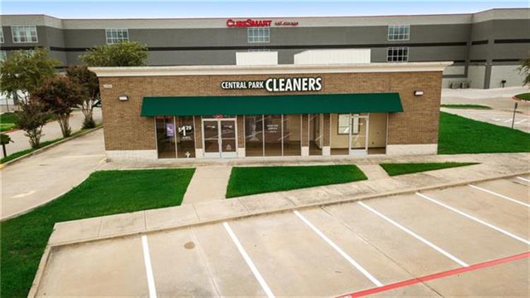 Central Park Cleaners | 1020 W Park Blvd, Plano, TX 75075, USA | Phone: (972) 509-0333