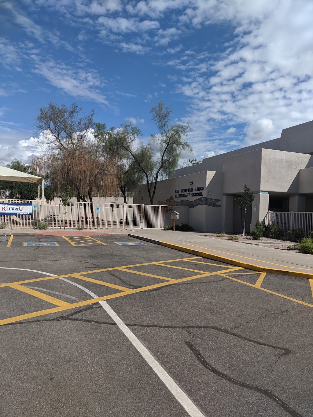 Red Mountain Ranch Elementary | 6650 E Raftriver St, Mesa, AZ 85215, USA | Phone: (480) 472-7900