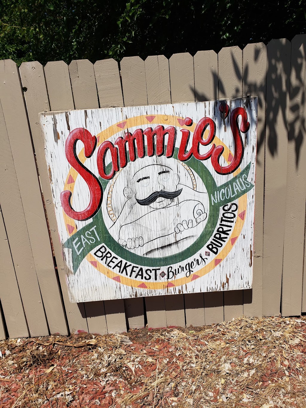 Sammies Restaurant | 2517 El Centro Blvd, Nicolaus, CA 95659, USA | Phone: (530) 655-3025