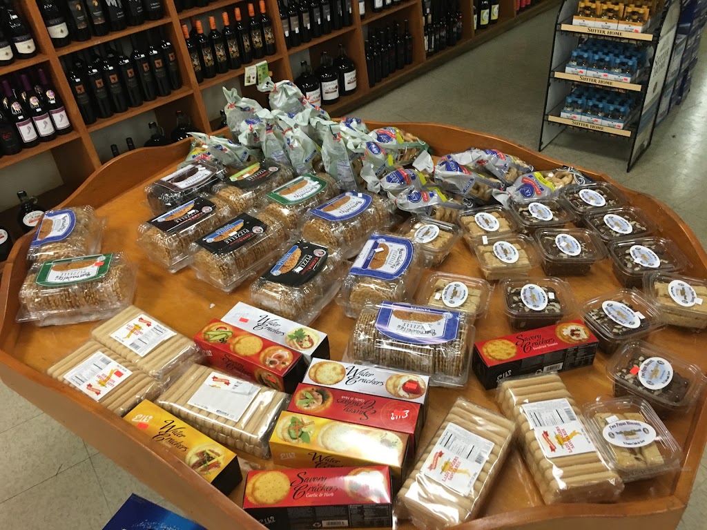 Ferraras Market | 20 W Central St, Franklin, MA 02038, USA | Phone: (508) 520-4621