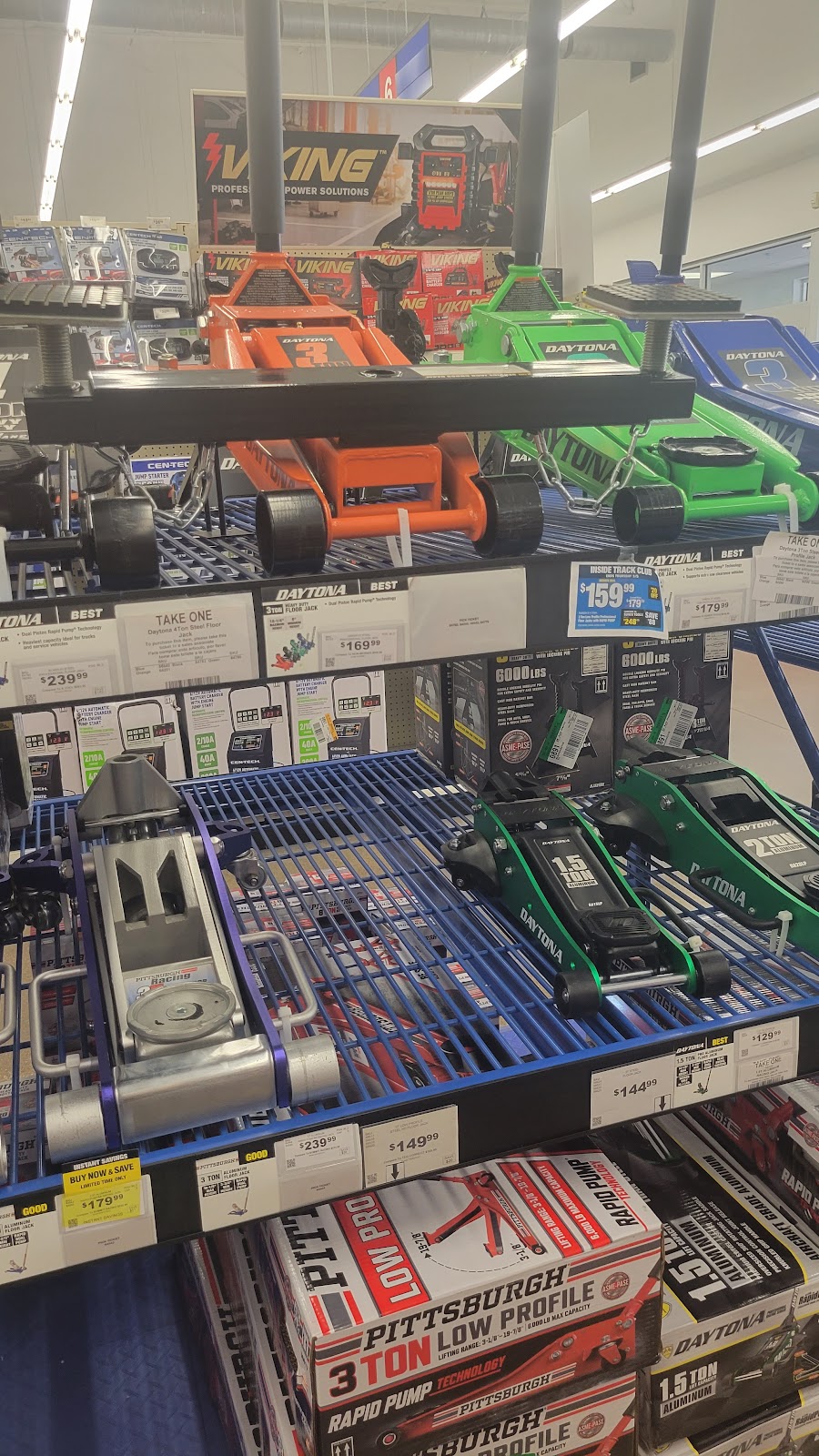 Harbor Freight Tools | 791 N Hwy 77 STE 101, Waxahachie, TX 75165, USA | Phone: (214) 433-8080