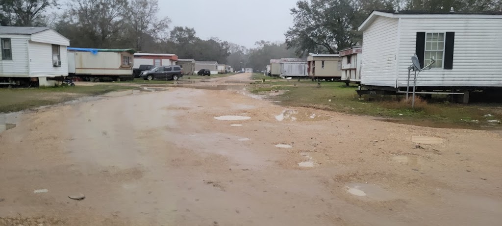 Joes Mobile Home Park | 46068 Milton Rd, Hammond, LA 70401, USA | Phone: (225) 567-6865