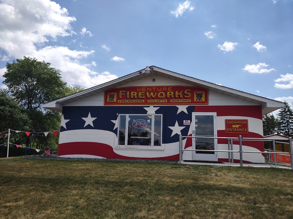 Venture Fireworks | 631 Commerce Dr, Hudson, WI 54016, USA | Phone: (715) 386-8757