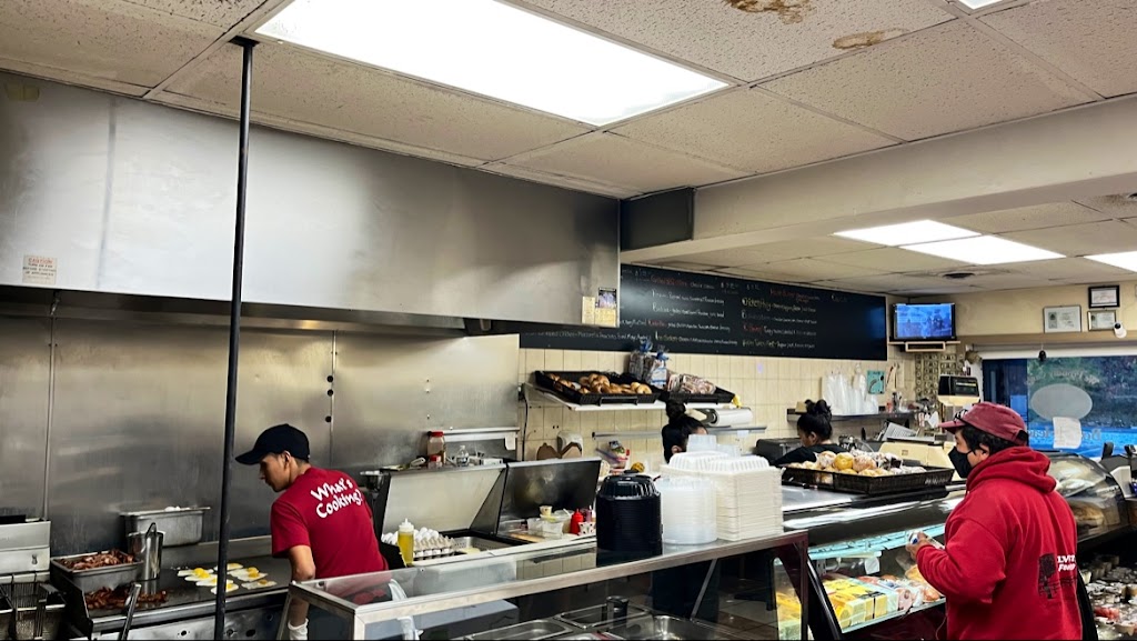 Whats Cooking | 590 Danbury Rd, Ridgefield, CT 06877, USA | Phone: (203) 403-3676