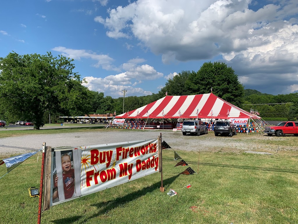 Grassland Fireworks (June 20-July 5) | 1100 Battlewood St, Franklin, TN 37069, USA | Phone: (615) 542-7007