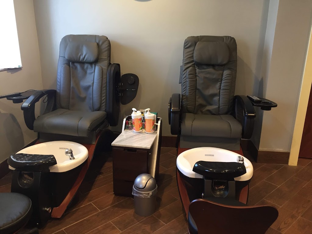 Salon Mayfair | 10633 W North Ave, Wauwatosa, WI 53226, USA | Phone: (414) 793-5343