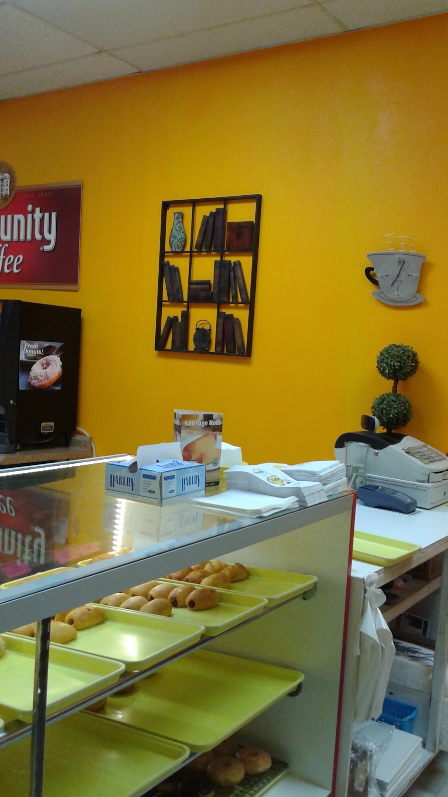 American Donuts | 3480 S Carrier Pkwy #160, Grand Prairie, TX 75052, USA | Phone: (972) 237-9243