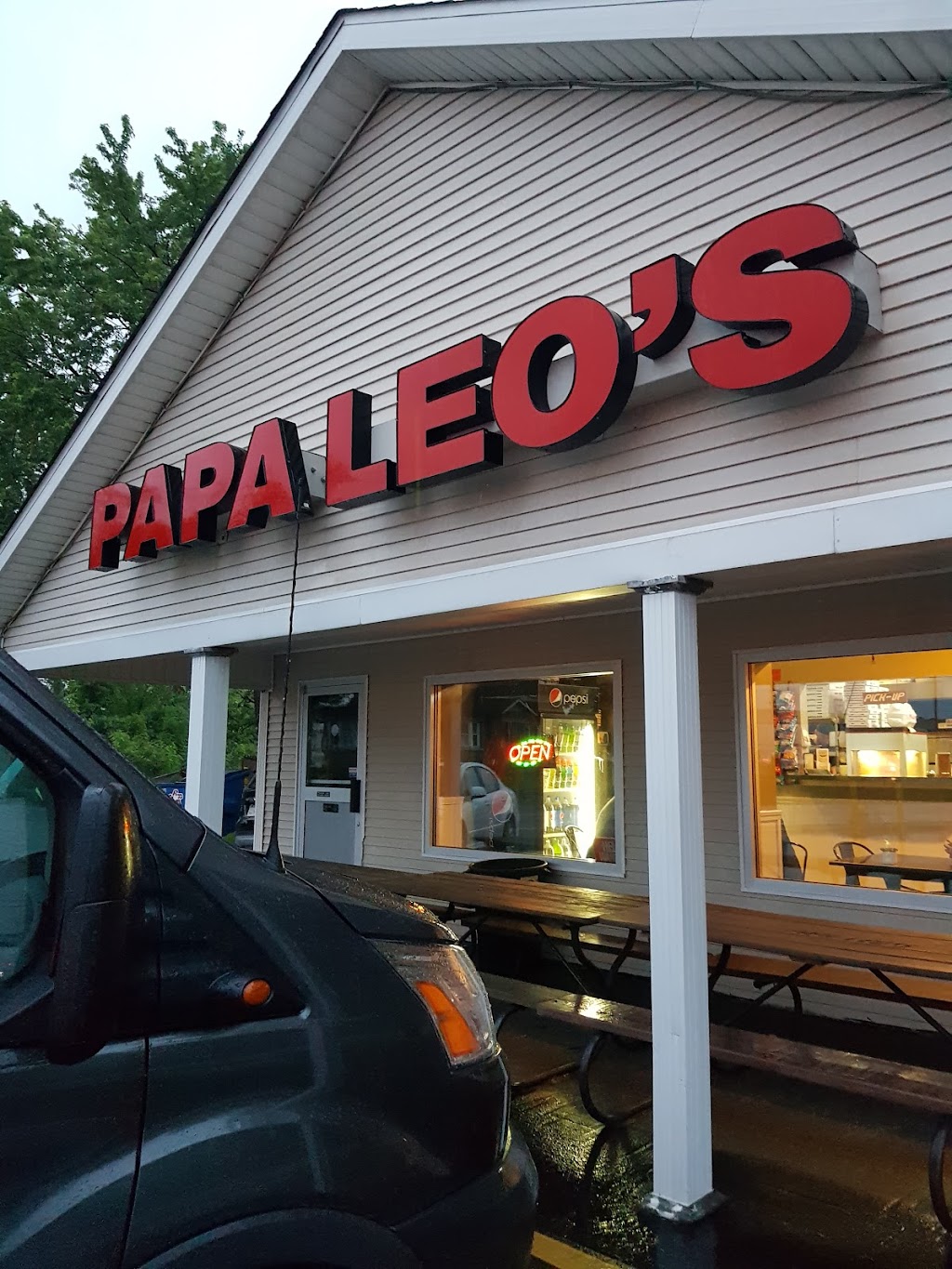 Papa Leos Pizzeria | 2265 Niagara Falls Blvd, Niagara Falls, NY 14304, USA | Phone: (716) 731-5911