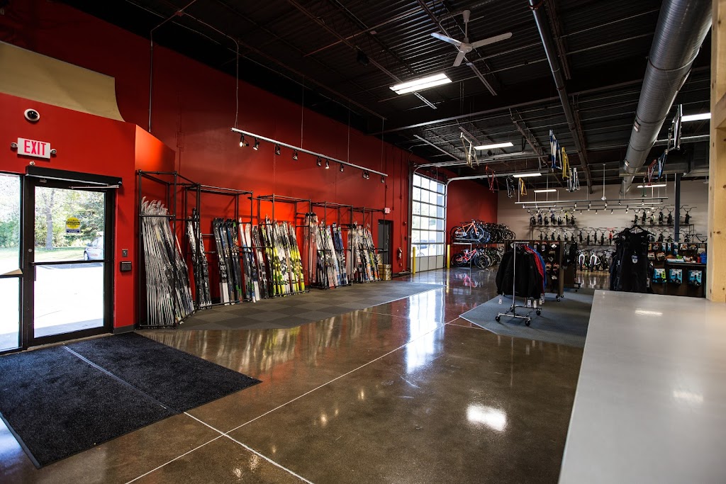 The House Outdoor Store | 300 S Owasso Blvd E, St Paul, MN 55117, USA | Phone: (800) 409-7669