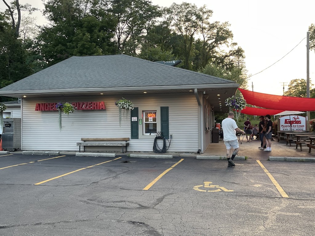 Angelos Pizzeria & Ice Cream | 8162 Euclid Chardon Rd, Kirtland, OH 44094, USA | Phone: (440) 256-4000