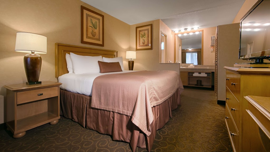 Best Western Plus Pavilions | 1176 W Katella Ave, Anaheim, CA 92802, USA | Phone: (714) 776-0140