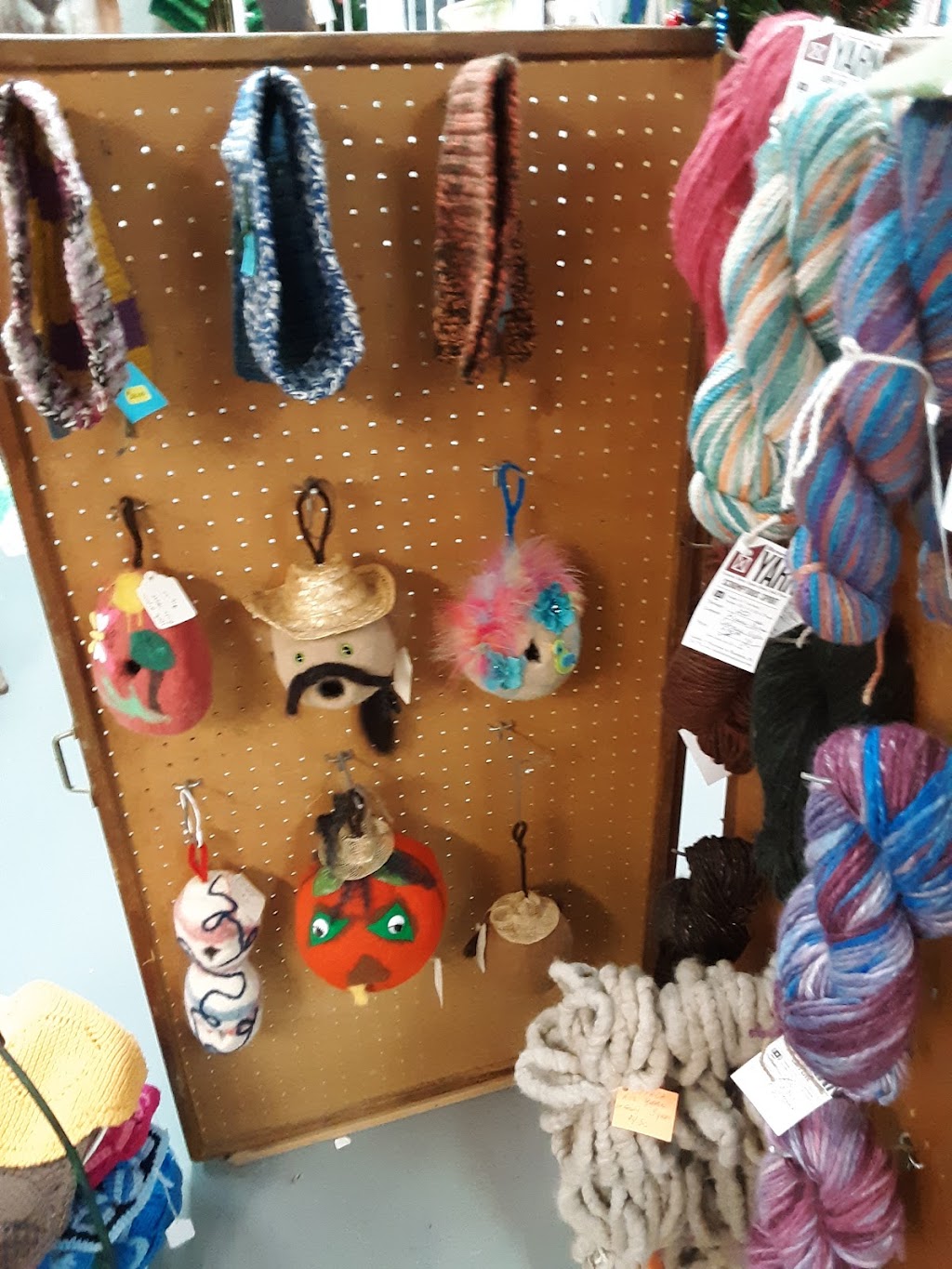 Pearls Girls Knit & Stitch | 604 Middle Ave Back, Elyria, OH 44035, USA | Phone: (440) 309-7304