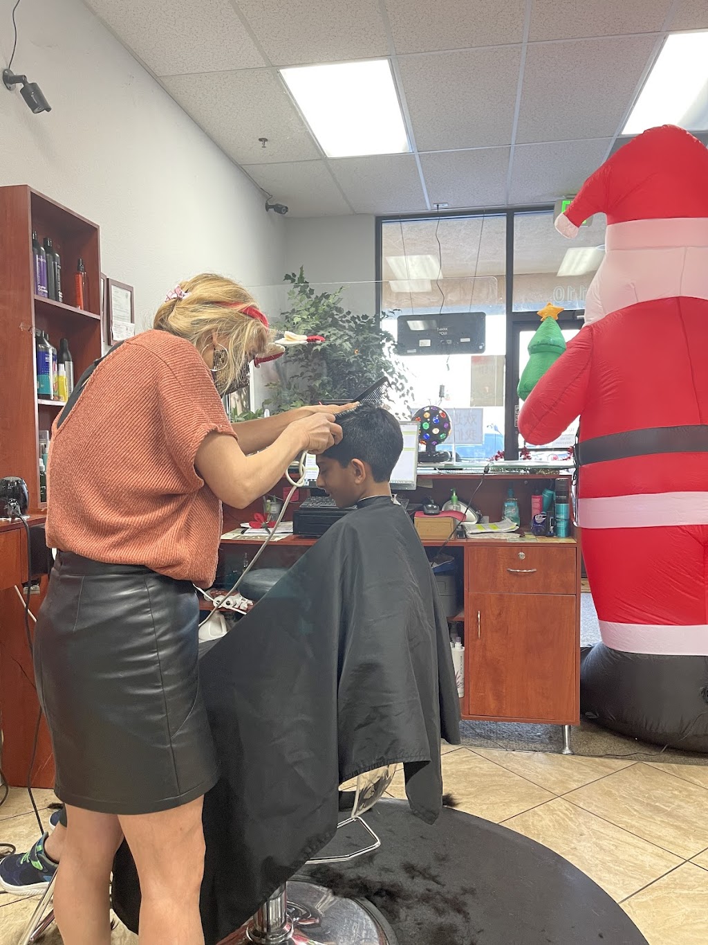 Folsom Great Cuts, Blue Ravine Road | 24988 Blue Ravine Rd suite 110, Folsom, CA 95630, USA | Phone: (916) 985-9900