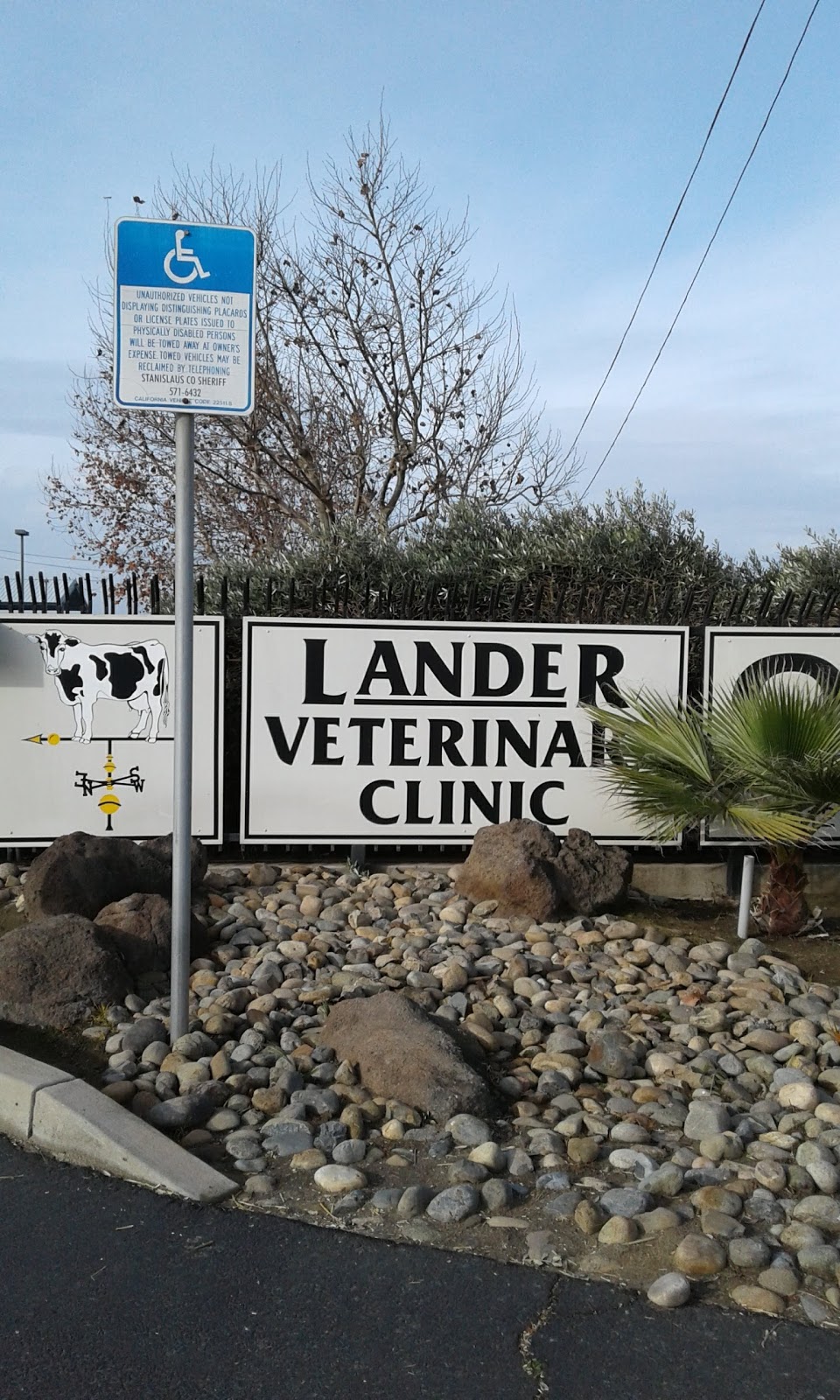 Lander Veterinary Clinic | 4512 S Walnut Rd, Turlock, CA 95380, USA | Phone: (209) 634-5801