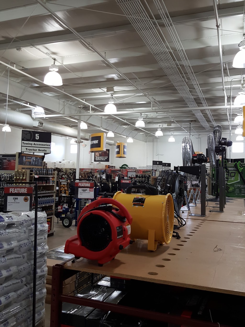 Northern Tool + Equipment - hardware store  | Photo 8 of 10 | Address: 2495 Eric Ln #110, Burlington, NC 27215, USA | Phone: (336) 506-6837