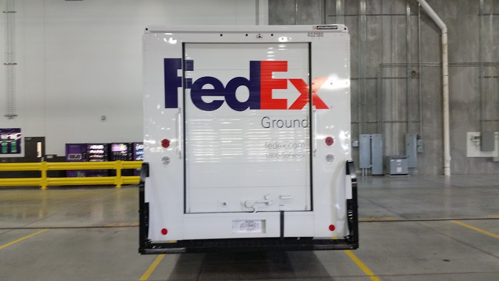 FedEx Ground | 2050 E Aurora Rd, Twinsburg, OH 44087, USA | Phone: (800) 463-3339