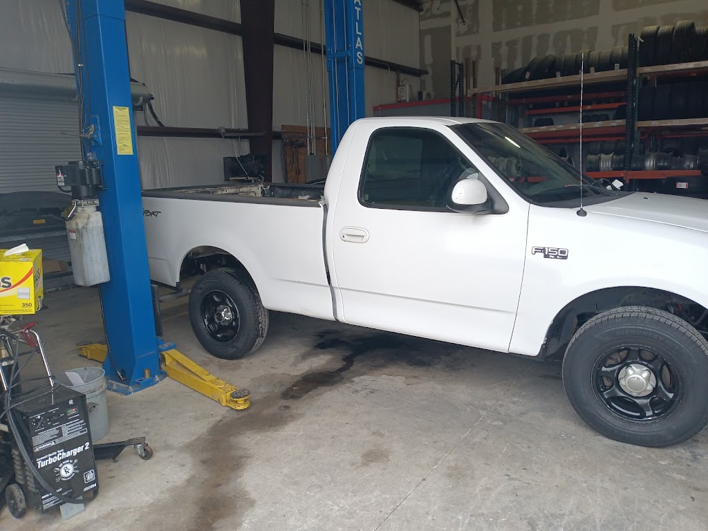 El Primo Mechanic & Tire Shop | 18700 Becker Rd F-101, Hockley, TX 77447, USA | Phone: (281) 547-8558