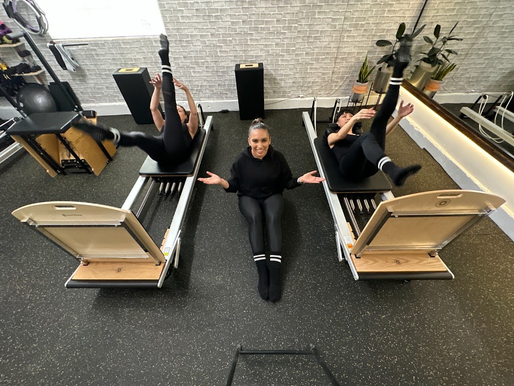 Kichik studio | Woodland Hills, Los Angeles, CA 91364, USA | Phone: (657) 229-3615