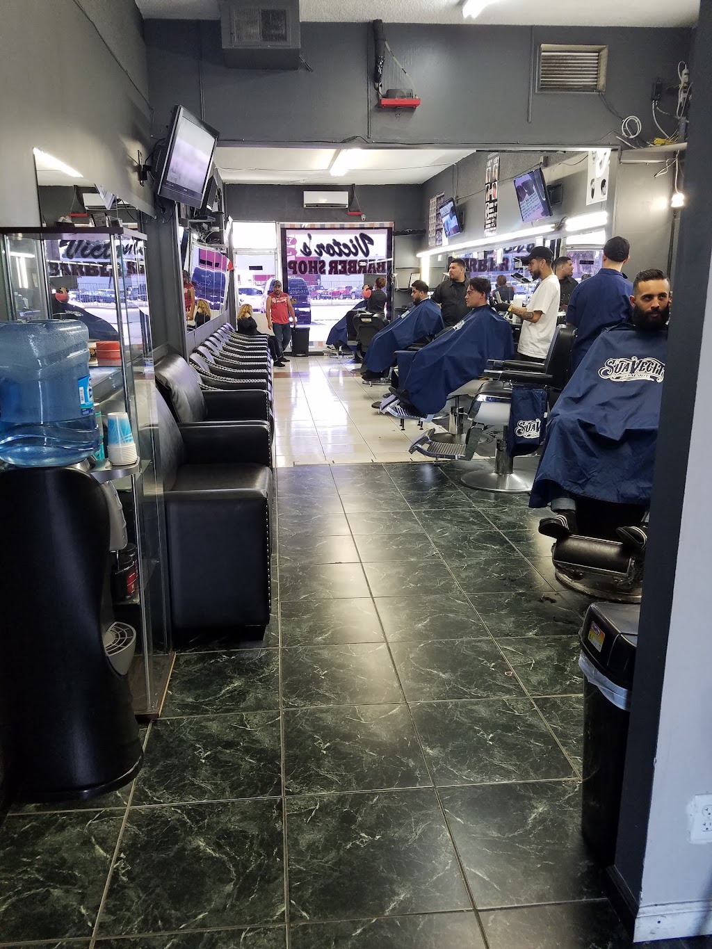 Victorss Barber Shop | 20123 Vanowen St, Winnetka, CA 91306, USA | Phone: (818) 914-5403