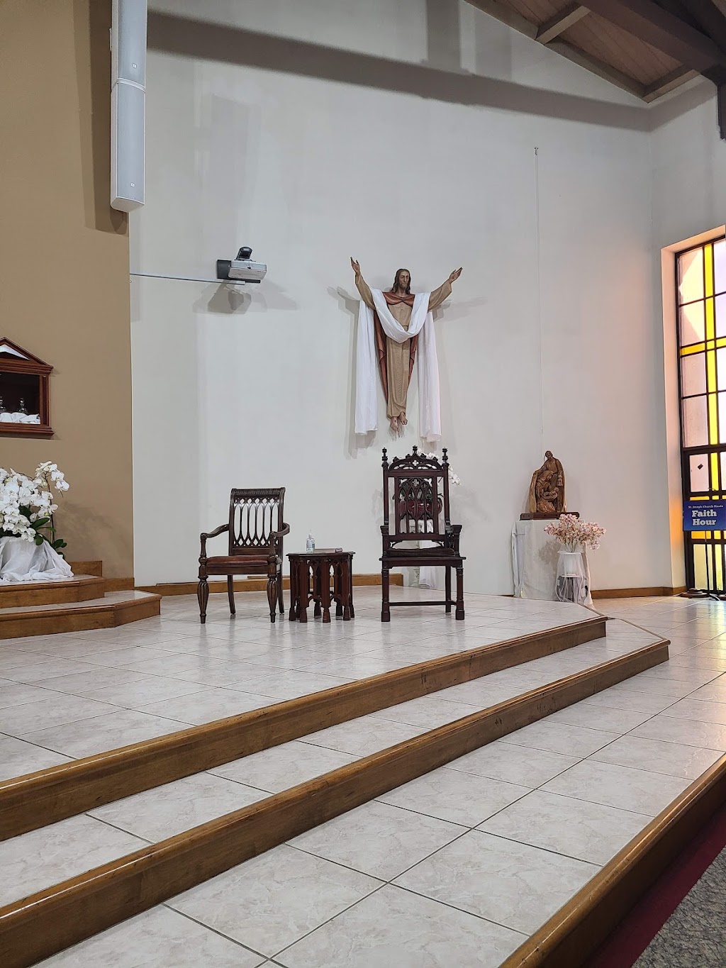 Saint Joseph Roman Catholic Church | 837 Tennent Ave, Pinole, CA 94564, USA | Phone: (510) 741-4900