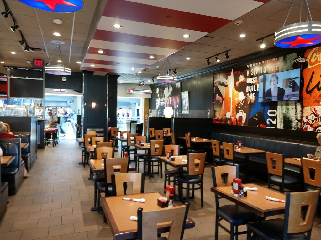 TGI Fridays | 1000 Airport Blvd Concourse D, Gate D-76, International Airport, Pittsburgh, PA 15231, USA | Phone: (412) 472-5162