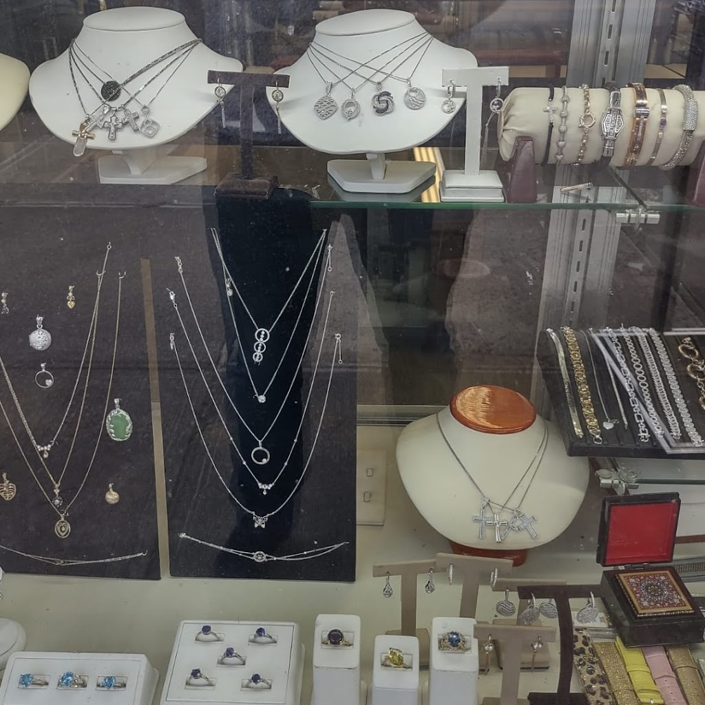 Bayside Famous Barbershop & Jewelry/Watch Repair | 212-28 48th Ave, Bayside, NY 11364, USA | Phone: (718) 631-9023 Bayside Famous Barbershop & Jewelry/Watch Repair | 212-28 48th Ave, Bayside, NY 11364, USA | Phone: (718) 631-9023