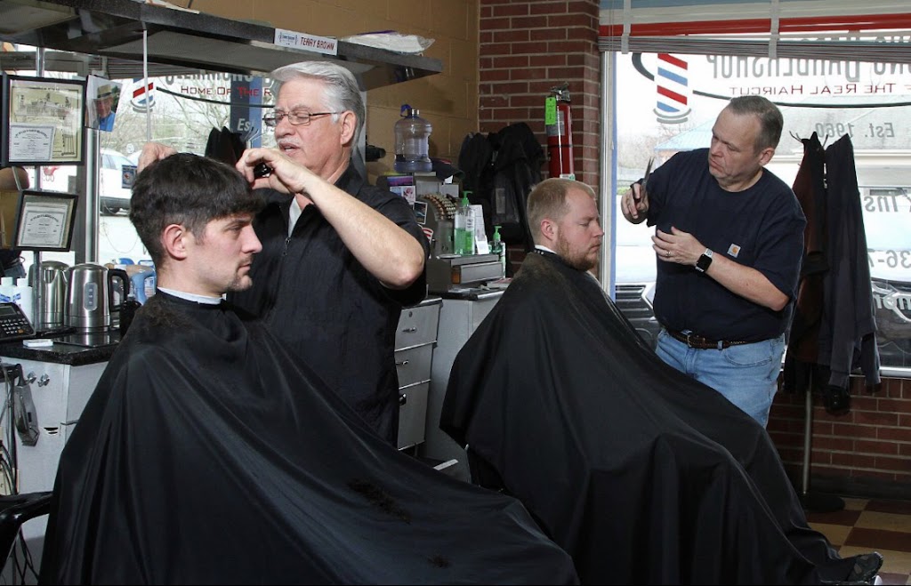 Clemmons Barbershop | 2721 Lewisville Clemmons Rd, Clemmons, NC 27012, USA | Phone: (336) 766-9011