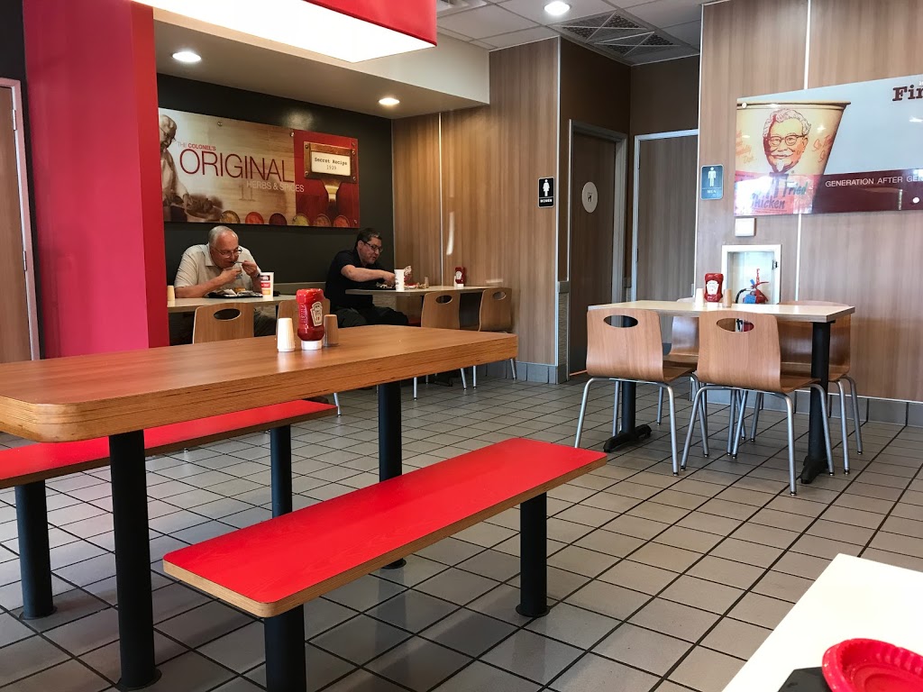 KFC | 24432 W 10 Mile Rd, Southfield, MI 48033, USA | Phone: (248) 356-7566