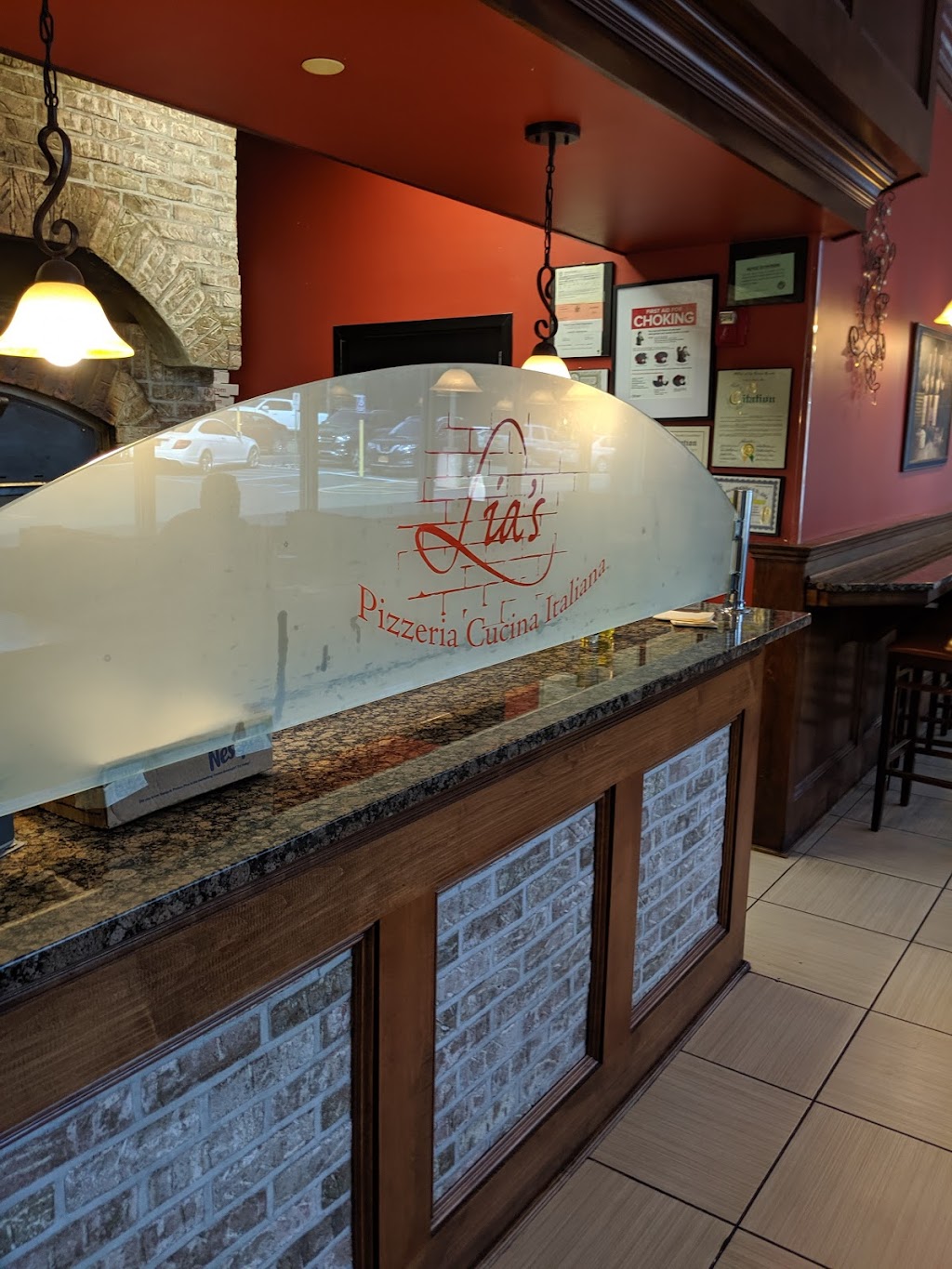 Lias Pizzeria | 567 Jericho Turnpike, Syosset, NY 11791, USA | Phone: (516) 921-5427