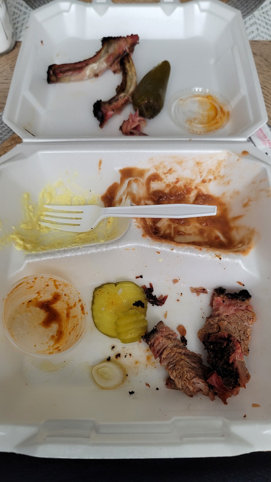 TNT BBQ | 3955 FM471, Castroville, TX 78009, USA | Phone: (830) 538-8370