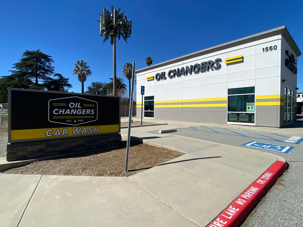 Oil Changers & Car Wash | 1560 E 6th St, Beaumont, CA 92223, USA | Phone: (951) 922-8900